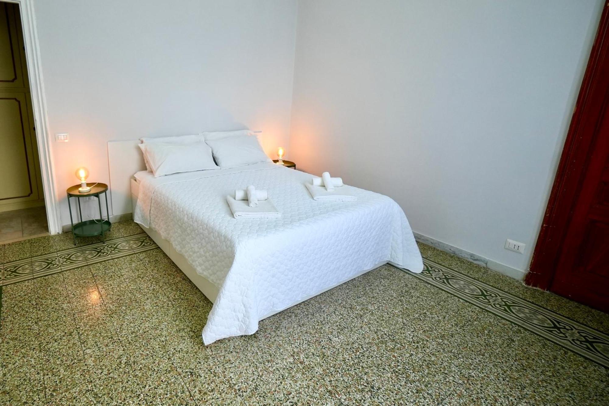 Naples 60- Historic Residence Napels Buitenkant foto